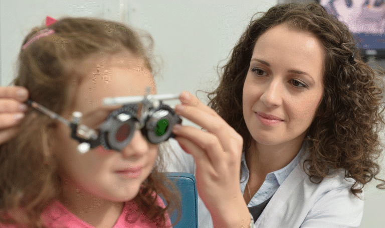 Oftalmologie Pediatrica, Cum alegem ochelarii de vedere pentru copil, Lentile pentru copii Airwear Crizal Prevencia - optimarvisioncare.ro