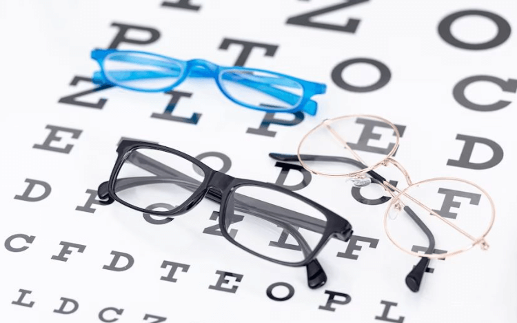 Tipuri de lentile: ce tipuri de lentile pentru ochelari de vedere există în funcţie de material, de utilizare, de grosimea lentilei şi de design?, Fără categorie - optimarvisioncare.ro