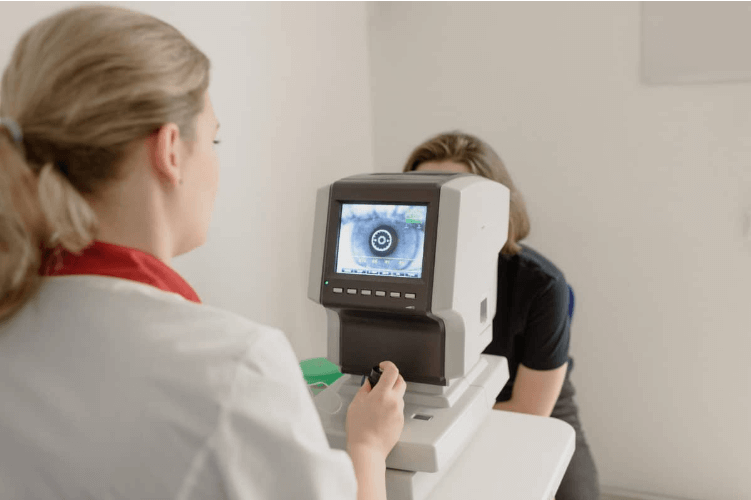 Nistagmus – afecțiunea cu cauze complexe și metodele de tratament moderne disponibile, Fără categorie - optimarvisioncare.ro